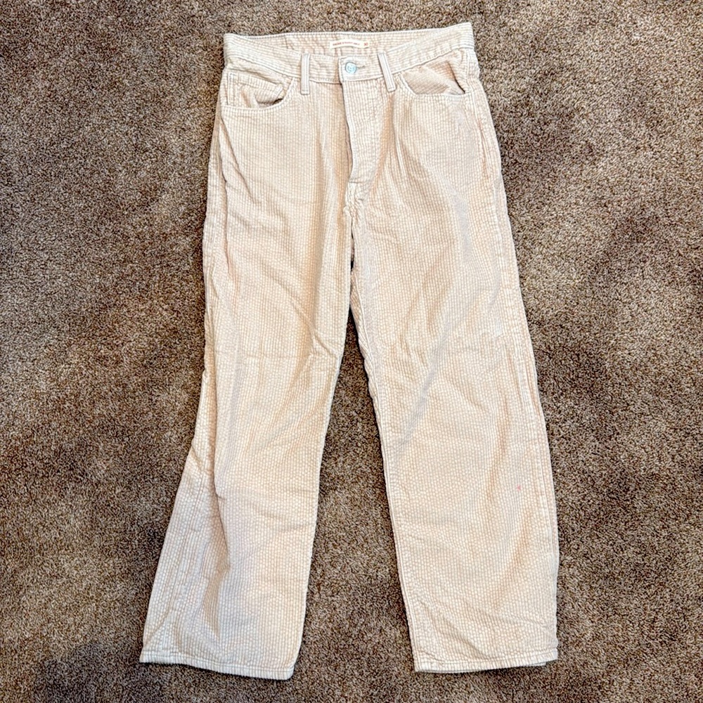 Levi's Cream Ankle Cropped Jeans